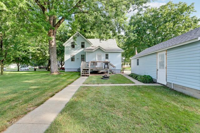 110 2nd Street SW, New Prague, MN 56071