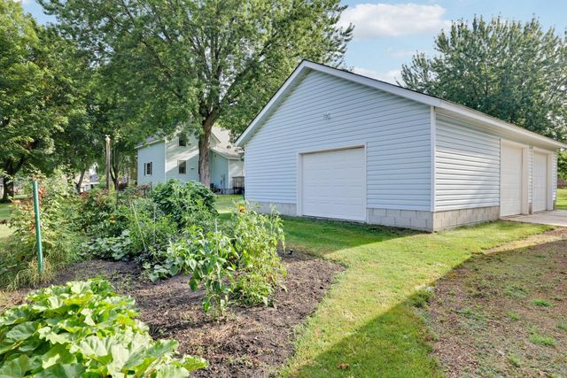 110 2nd Street SW, New Prague, MN 56071