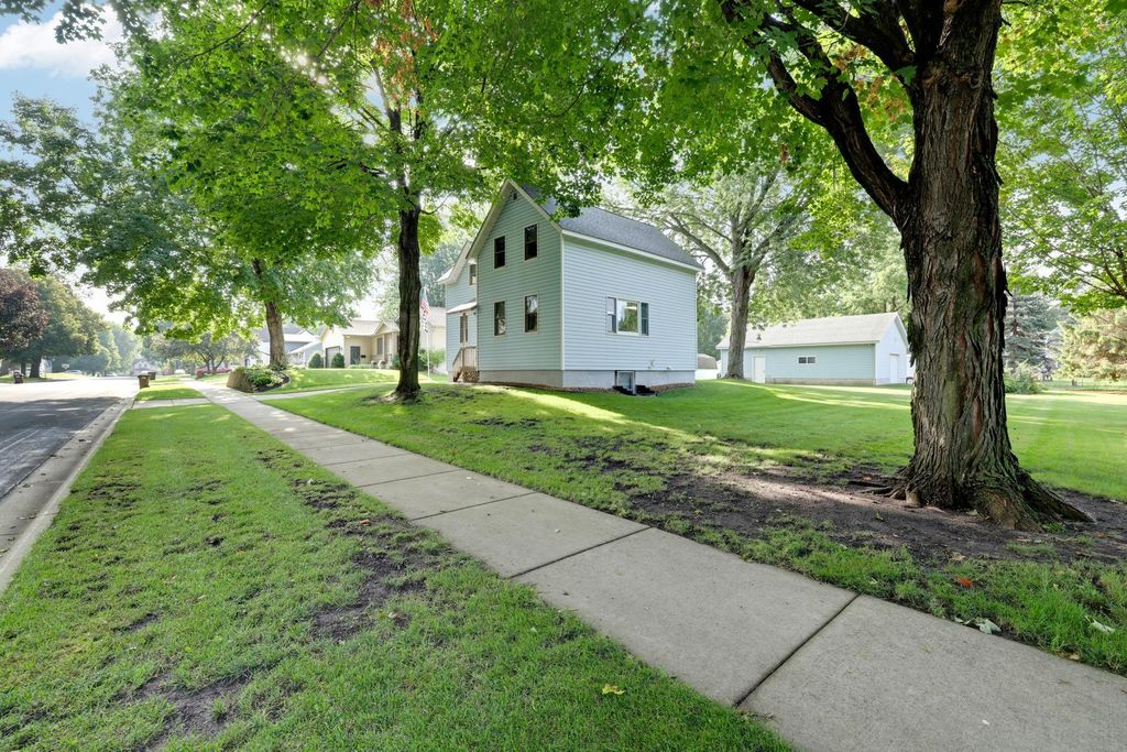 110 2nd Street SW, New Prague, MN 56071 — photo 3