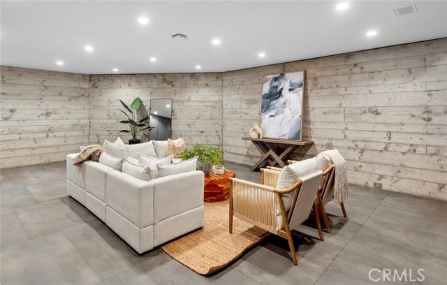 450 Cabrillo, Costa Mesa, CA 92627