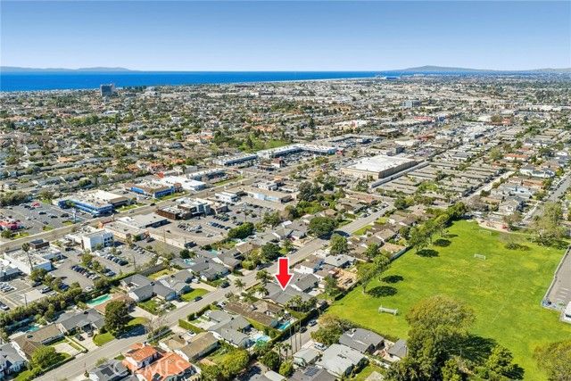 450 Cabrillo, Costa Mesa, CA 92627