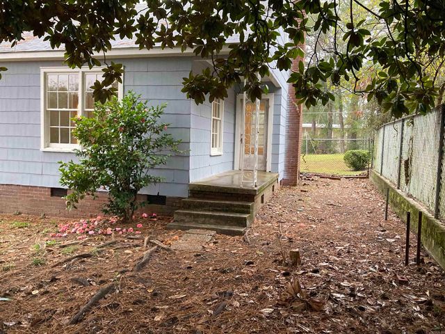 143 S Cleveland Avenue, Camden, AR 71701