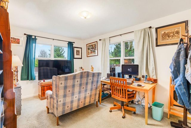 321 Lakecrest DRIVE, Racine, WI 53402