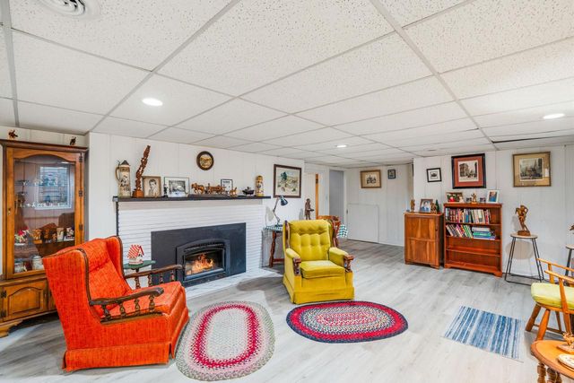 321 Lakecrest DRIVE, Racine, WI 53402