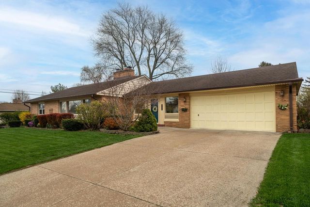 321 Lakecrest DRIVE, Racine, WI 53402