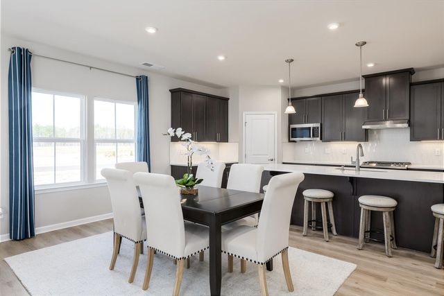 116 Cainwalker Road, Huger, SC 29450