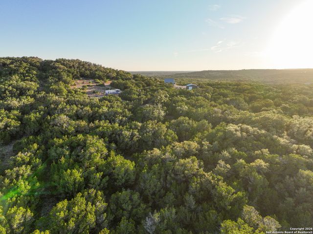 100 County Road 242, Hondo, TX 78861