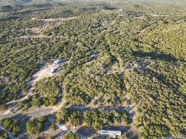 100 County Road 242, Hondo, TX 78861