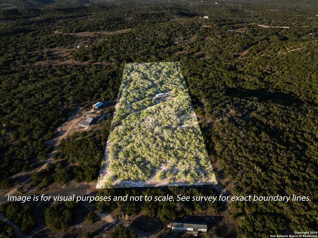 100 County Road 242, Hondo, TX 78861