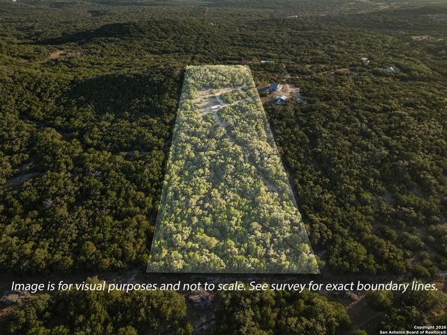 100 County Road 242, Hondo, TX 78861