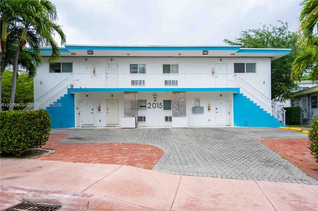 2015 Marseille Dr 6, Miami Beach, FL 33141