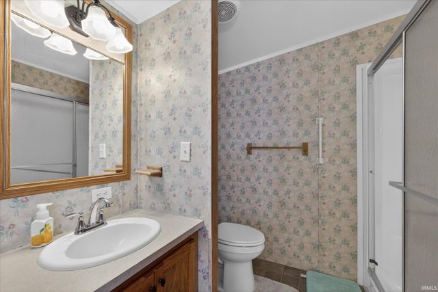 2540 S Meridian Road, Mitchell, IN 47446
