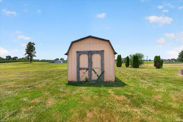 2540 S Meridian Road, Mitchell, IN 47446