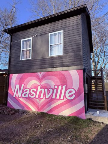 1732 16th Ave, N, Nashville, TN 37208