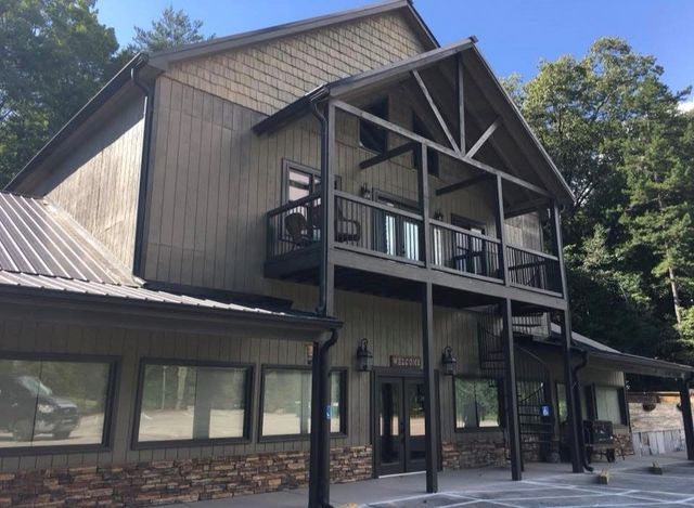 33 Rose Petal Lane, Ellijay, GA 30540