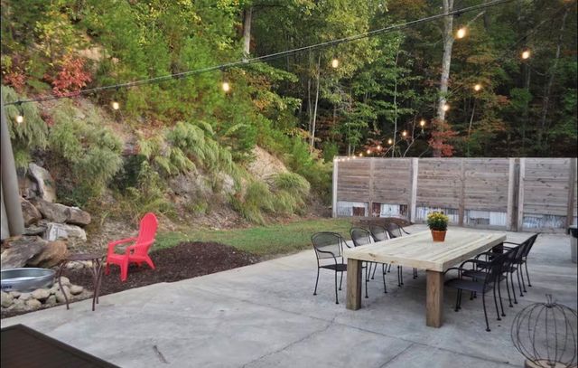 33 Rose Petal Lane, Ellijay, GA 30540