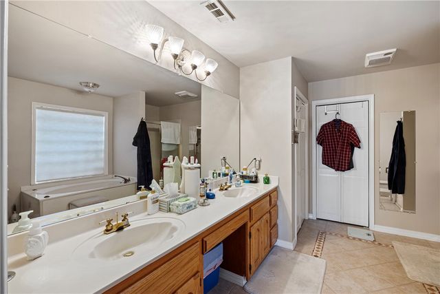 493 Huckleberry Road, Dover, AR 72837