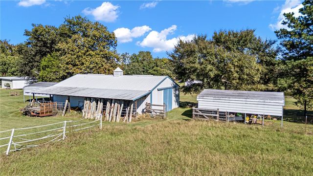 493 Huckleberry Road, Dover, AR 72837