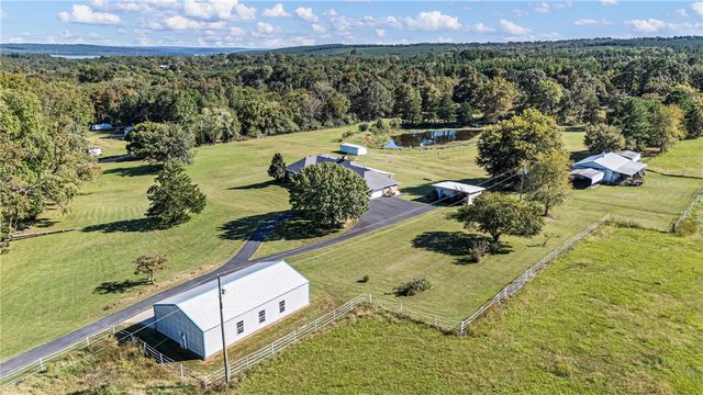 493 Huckleberry Road, Dover, AR 72837