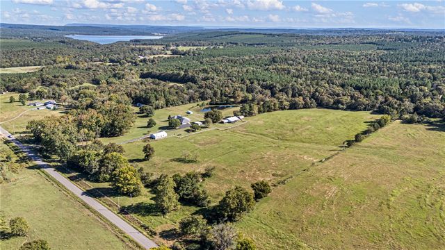 493 Huckleberry Road, Dover, AR 72837