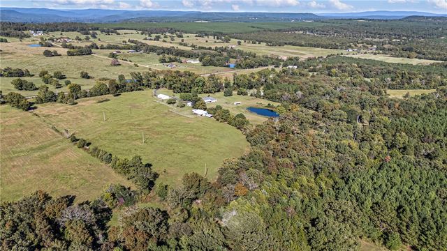 493 Huckleberry Road, Dover, AR 72837