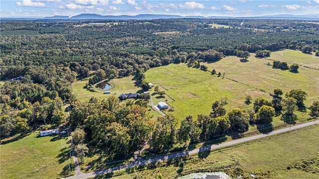 493 Huckleberry Road, Dover, AR 72837