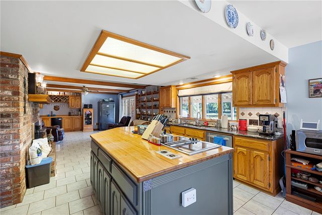 493 Huckleberry Road, Dover, AR 72837