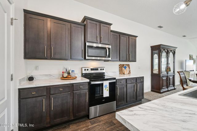 2458 FALLING STAR Lane, Green Cove Springs, FL 32043