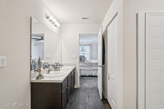 2458 FALLING STAR Lane, Green Cove Springs, FL 32043