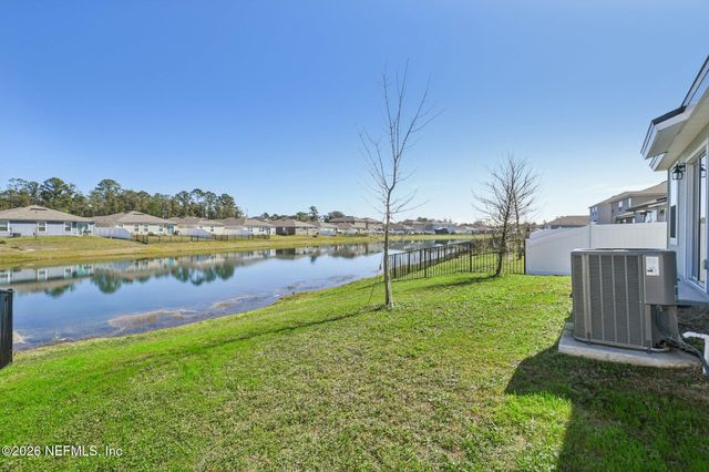 2458 FALLING STAR Lane, Green Cove Springs, FL 32043