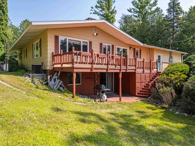 3447 North Branch Drive, Beaverton, MI 48612