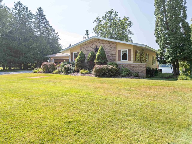 3447 North Branch Drive, Beaverton, MI 48612