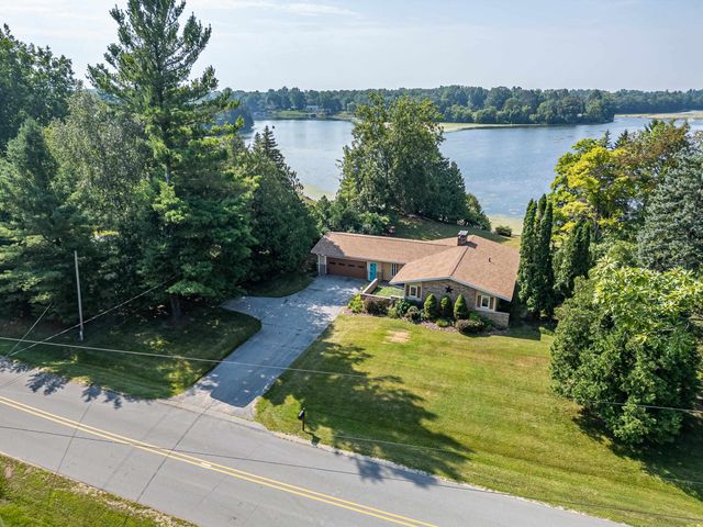 3447 North Branch Drive, Beaverton, MI 48612