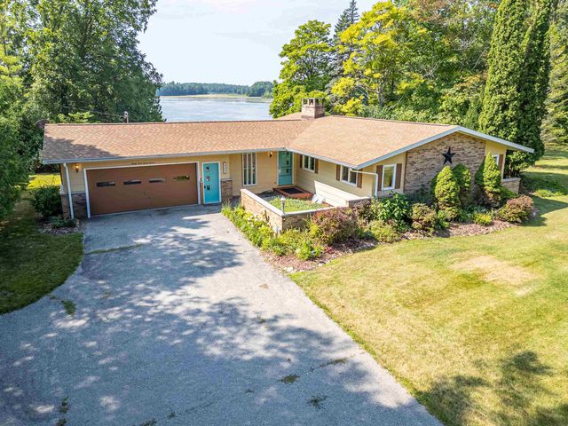 3447 North Branch Drive, Beaverton, MI 48612