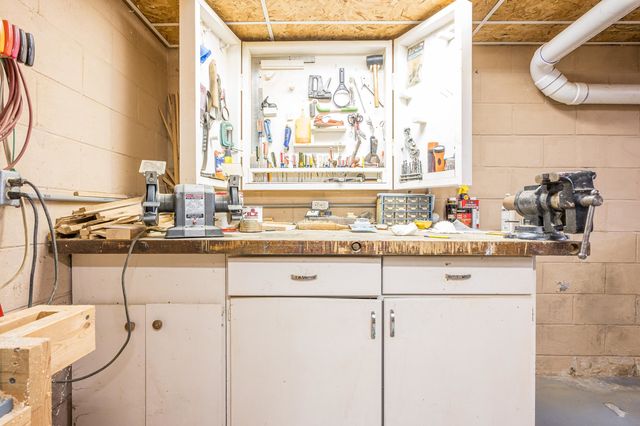 3447 North Branch Drive, Beaverton, MI 48612