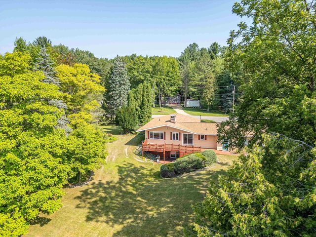 3447 North Branch Drive, Beaverton, MI 48612