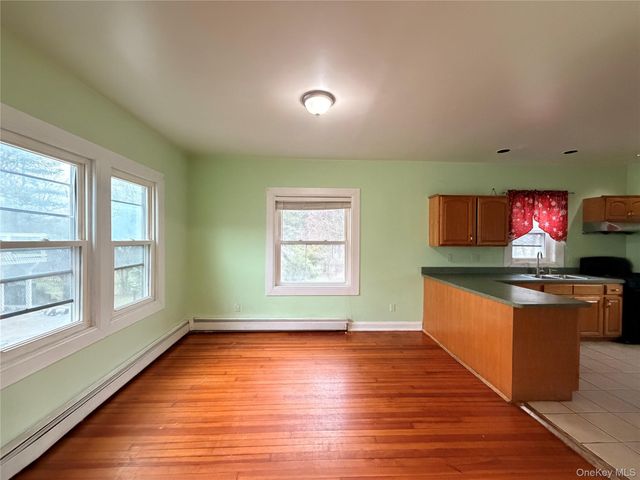 37 California Avenue, Middletown, NY 10940