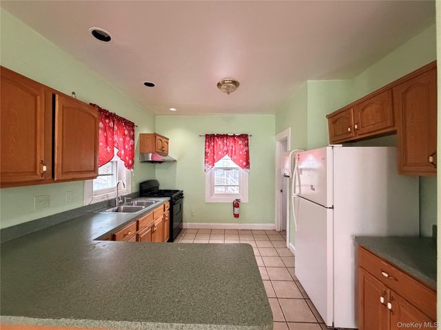 37 California Avenue, Middletown, NY 10940