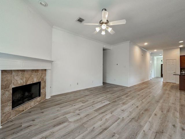 73 E Montfair Boulevard, The Woodlands, TX 77382