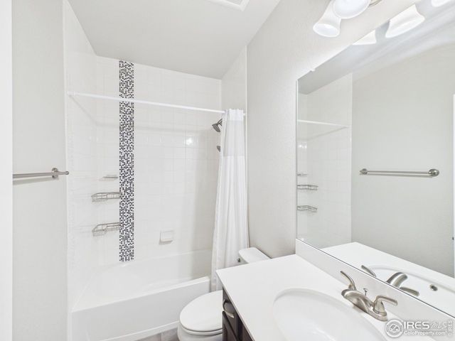 420 S 5th St, Berthoud, CO 80513