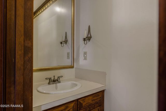 204 Dublin Circle A, Lafayette, LA 70506