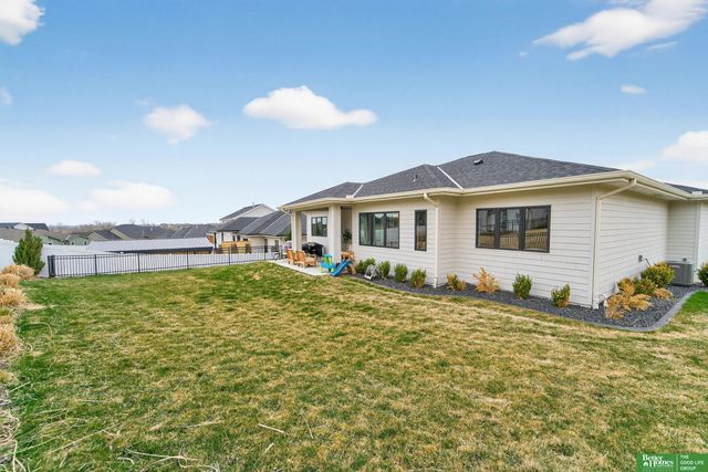 7660 N 167 Street, Bennington, NE 68007