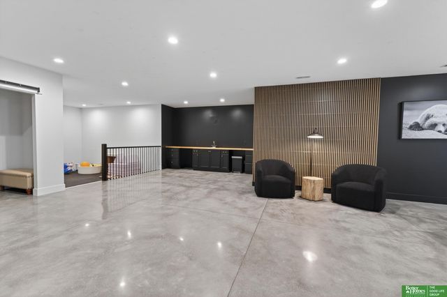 7660 N 167 Street, Bennington, NE 68007