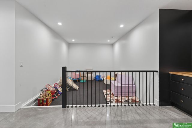 7660 N 167 Street, Bennington, NE 68007