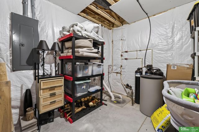 7660 N 167 Street, Bennington, NE 68007