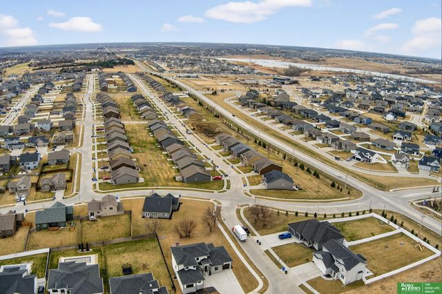 7660 N 167 Street, Bennington, NE 68007