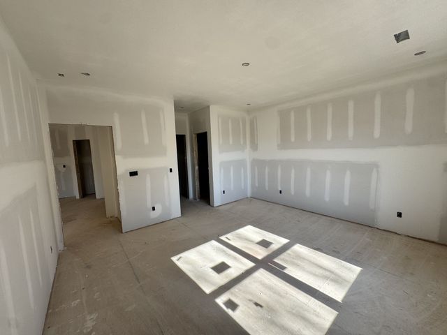 285 Wayne Hall Rd, Clarksville, TN 37040