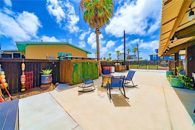 427 Farley Street, Port Aransas, TX 78373