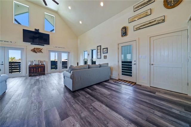 427 Farley Street, Port Aransas, TX 78373