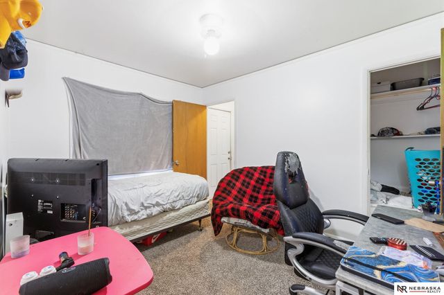 5833-5835 Lafayette Avenue, Omaha, NE 68132